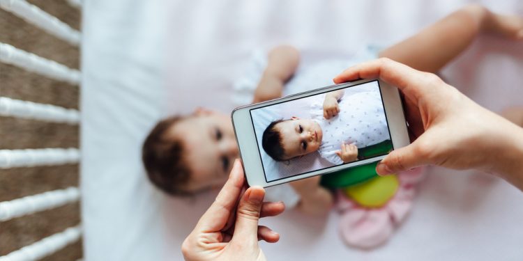 Ce pericole pot să apară când publicăm fotografiile copiilor pe net - revistamargot.ro