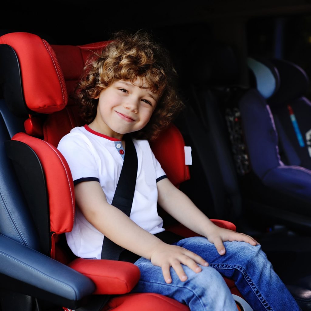 Cum alegem scaunul auto pentru copii? - revistamargot.ro