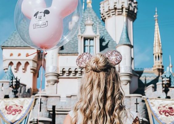 14 lucruri interzise în parcurile Disney - RevistaMargot.ro