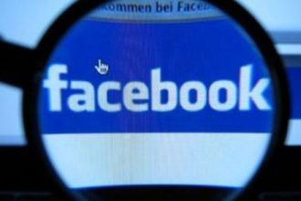 Raina Șaguna: Dependent de Facebook? - RevistaMargot.ro