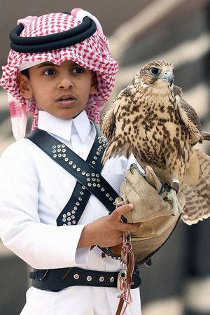Cum e să trăiești și să mergi la școală în Qatar - Partea I - RevistaMargot.ro