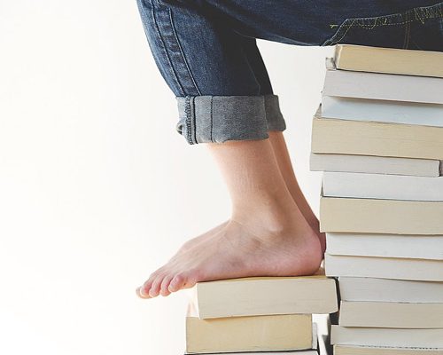 Nu cărțile cresc oameni, dar ele ne pot inspira - RevistaMargot.ro